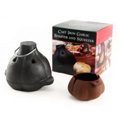 Charcoal Companion Cast Iron Garlic Roaster & Silicone Squeezer Salts